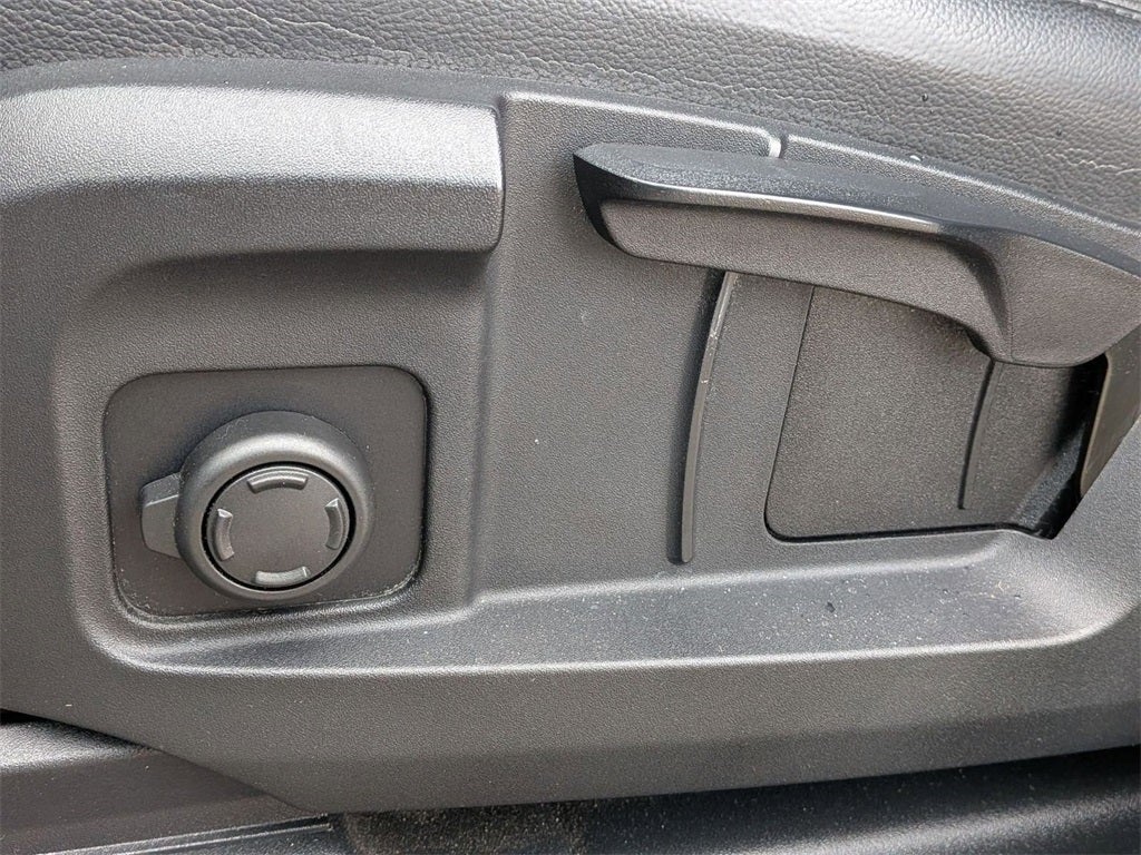 2023 Land Rover Defender 110 S