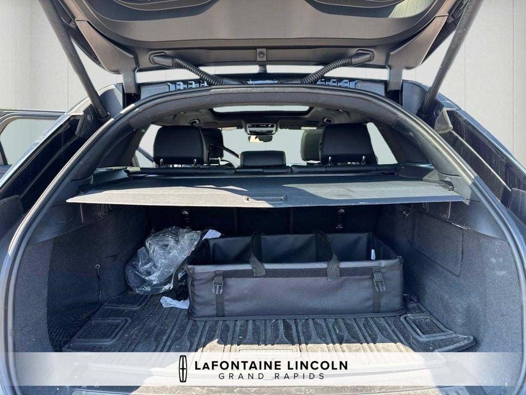 2026 Land Rover Range Rover Velar S
