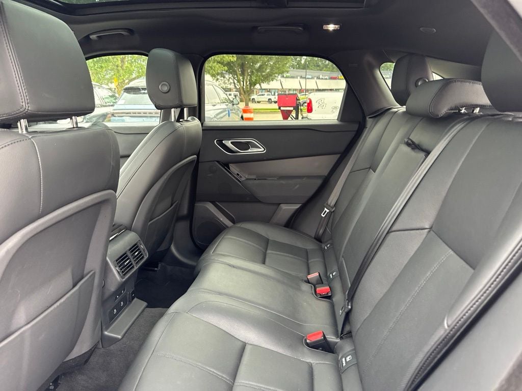 2025 Land Rover Range Rover Velar Dynamic SE