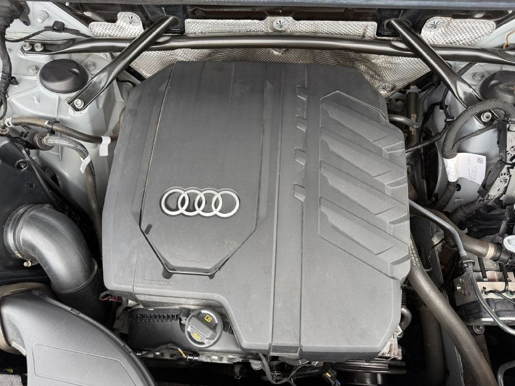 2024 Audi Q5 45 S line Premium quattro