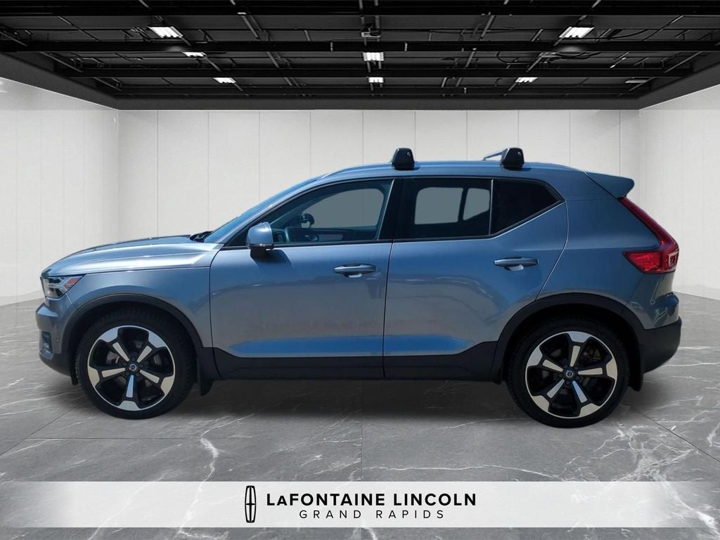 2019 Volvo XC40 R-Design