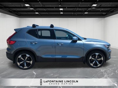 2019 Volvo XC40 R-Design