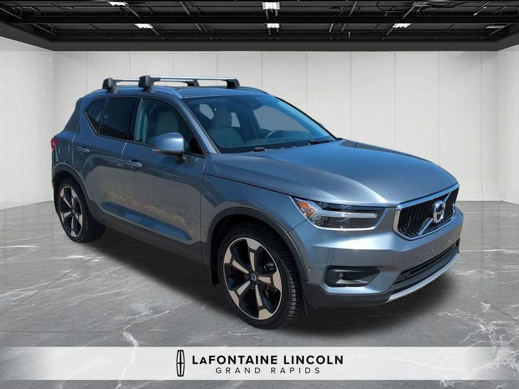 2019 Volvo XC40 R-Design