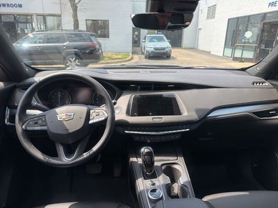 2023 Cadillac XT4 Premium Luxury