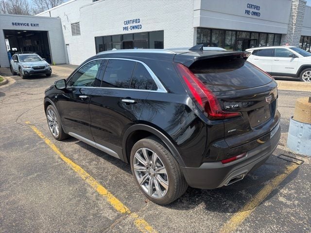 2023 Cadillac XT4 Premium Luxury