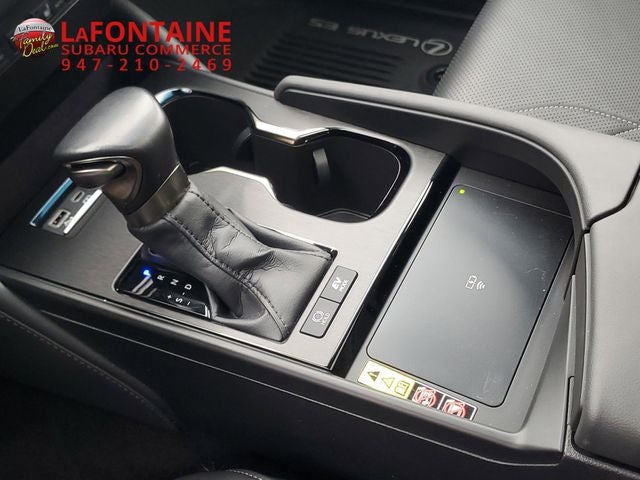 2023 Lexus ES 300h Ultra Luxury