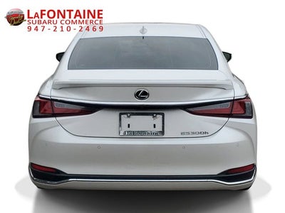 2023 Lexus ES 300h Ultra Luxury