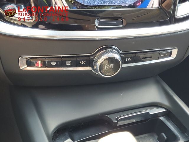 2024 Volvo S60 B5 Core Dark Theme