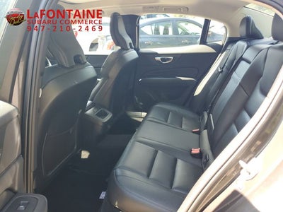 2024 Volvo S60 B5 Core Dark Theme