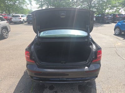 2024 Volvo S60 B5 Core Dark Theme