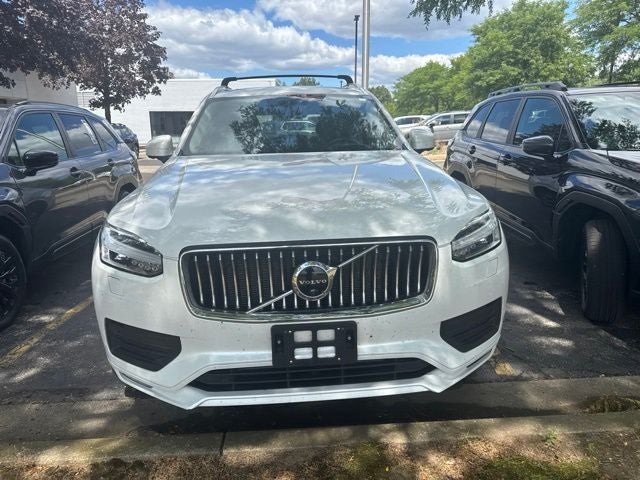 2022 Volvo XC90 T5 Momentum