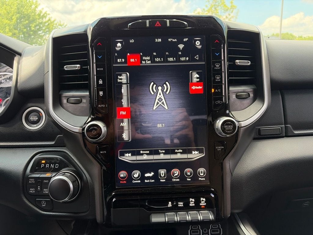 2021 RAM 1500 Big Horn/Lone Star