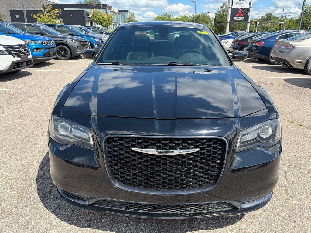2017 Chrysler 300 S