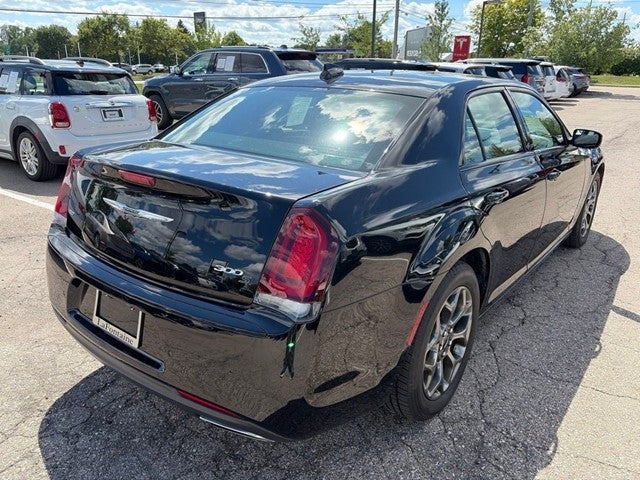 2017 Chrysler 300 S