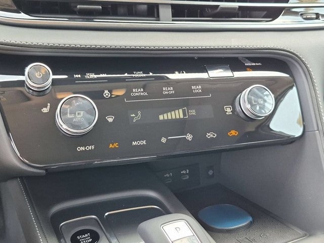 2027 INFINITI QX60 PURE