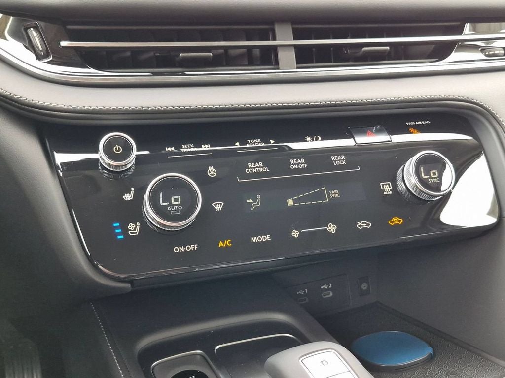 2027 INFINITI QX60 LUXE