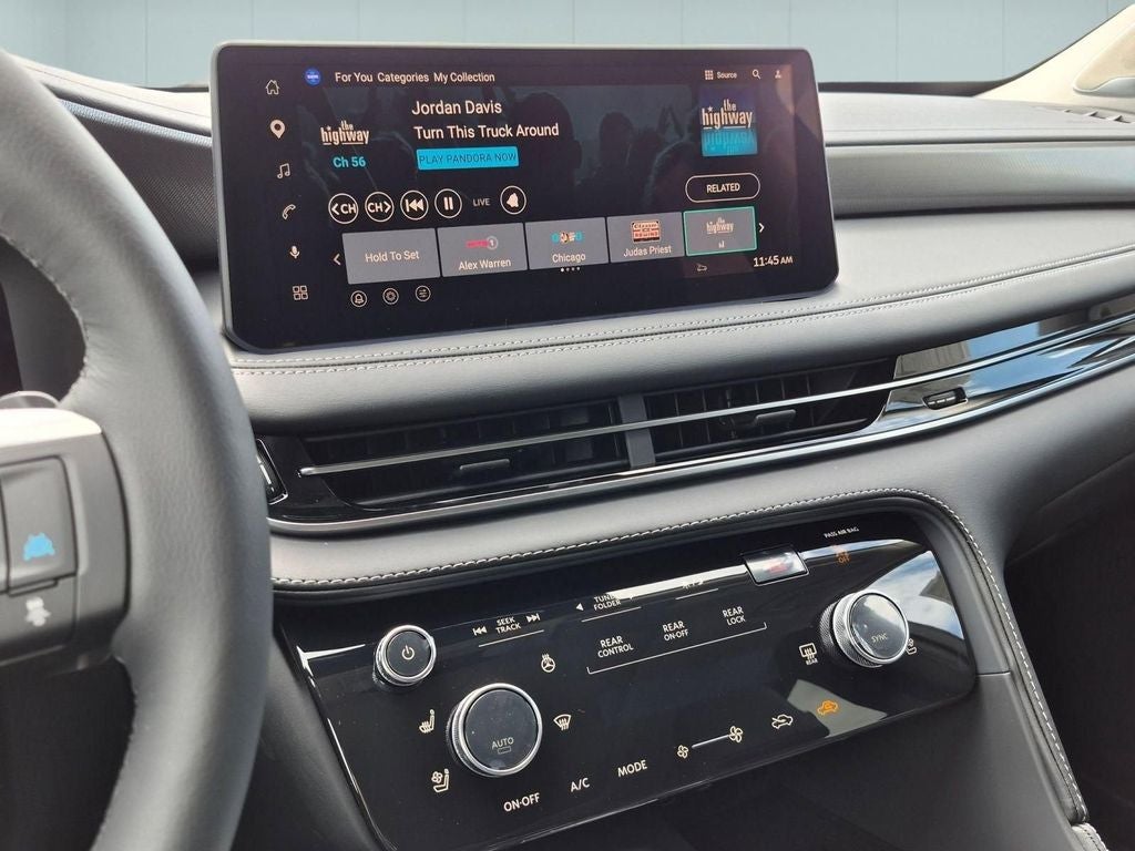 2027 INFINITI QX60 LUXE
