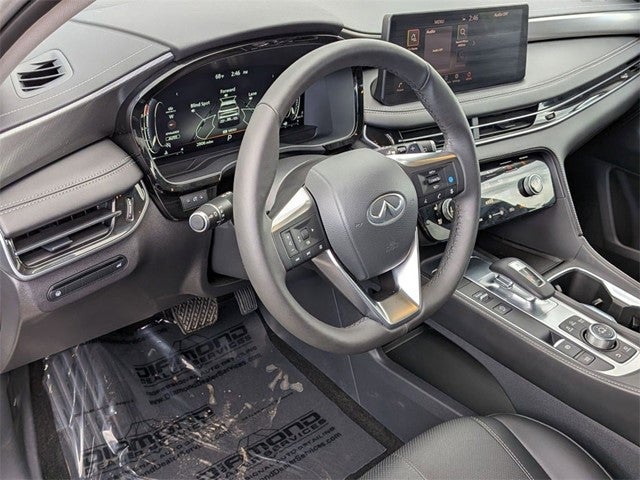 2025 INFINITI QX60 LUXE