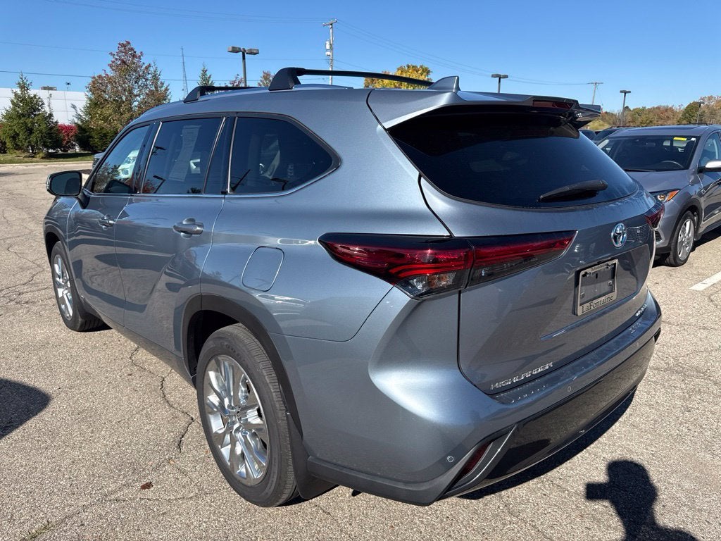 2023 Toyota Highlander Hybrid Limited