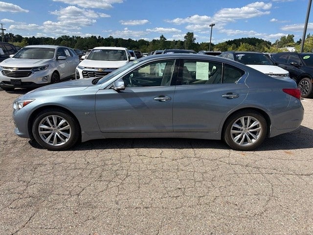 2015 INFINITI Q50 Premium