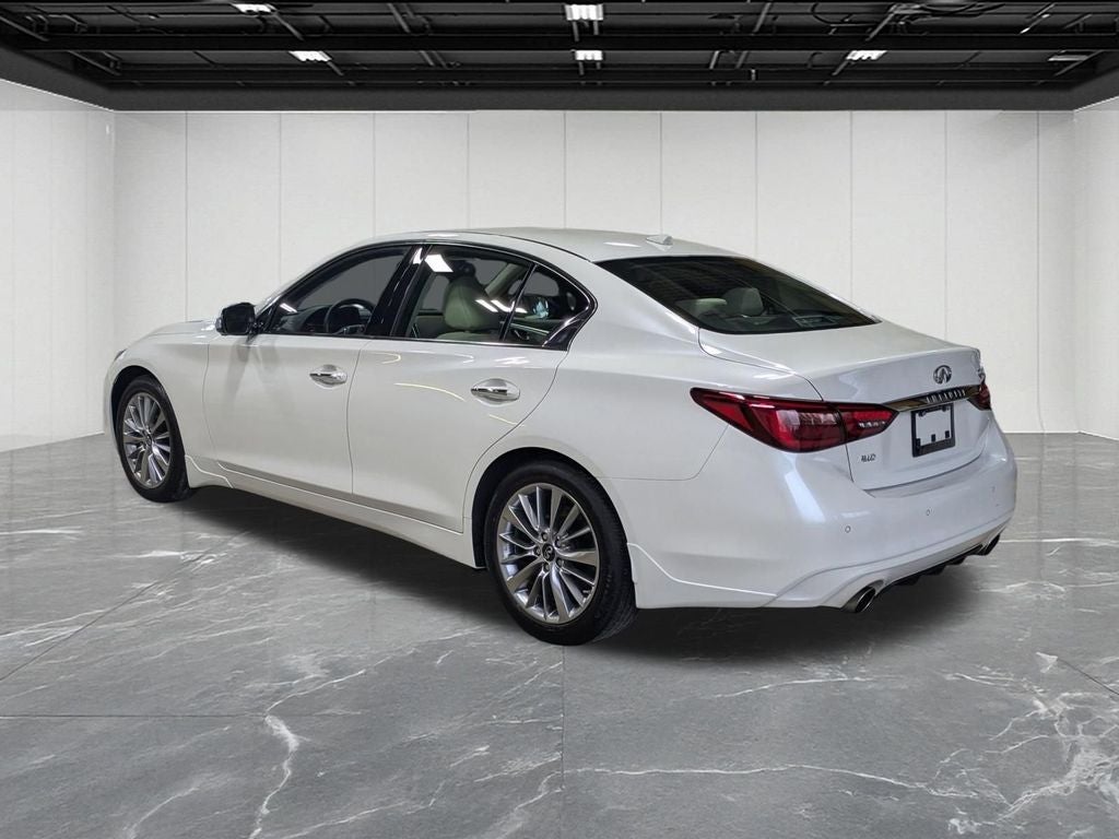 2023 INFINITI Q50 LUXE