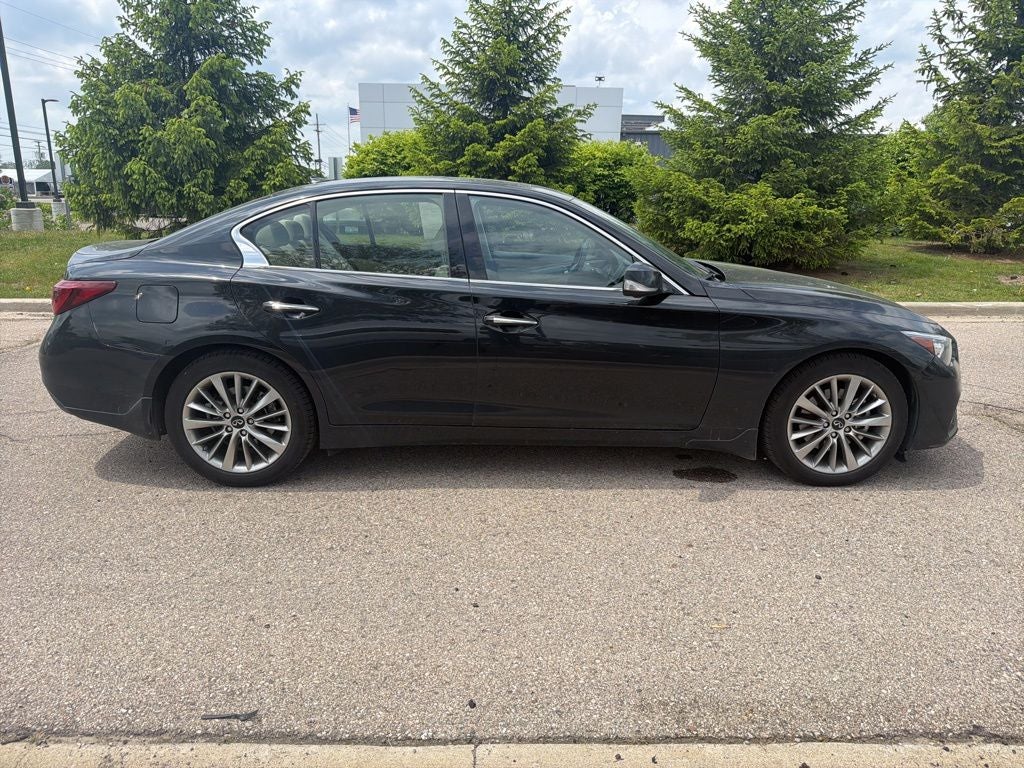 2023 INFINITI Q50 LUXE
