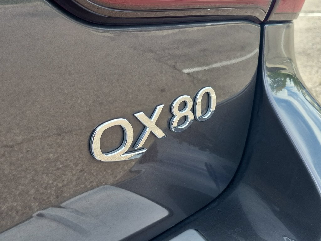 2022 INFINITI QX80 Premium Select