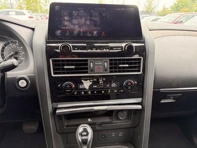 2022 INFINITI QX80 Premium Select