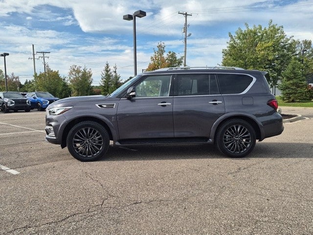 2022 INFINITI QX80 Premium Select