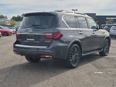 2022 INFINITI QX80 Premium Select