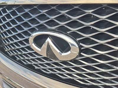 2022 INFINITI QX80 Premium Select