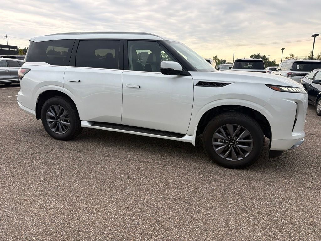 2026 INFINITI QX80 PURE
