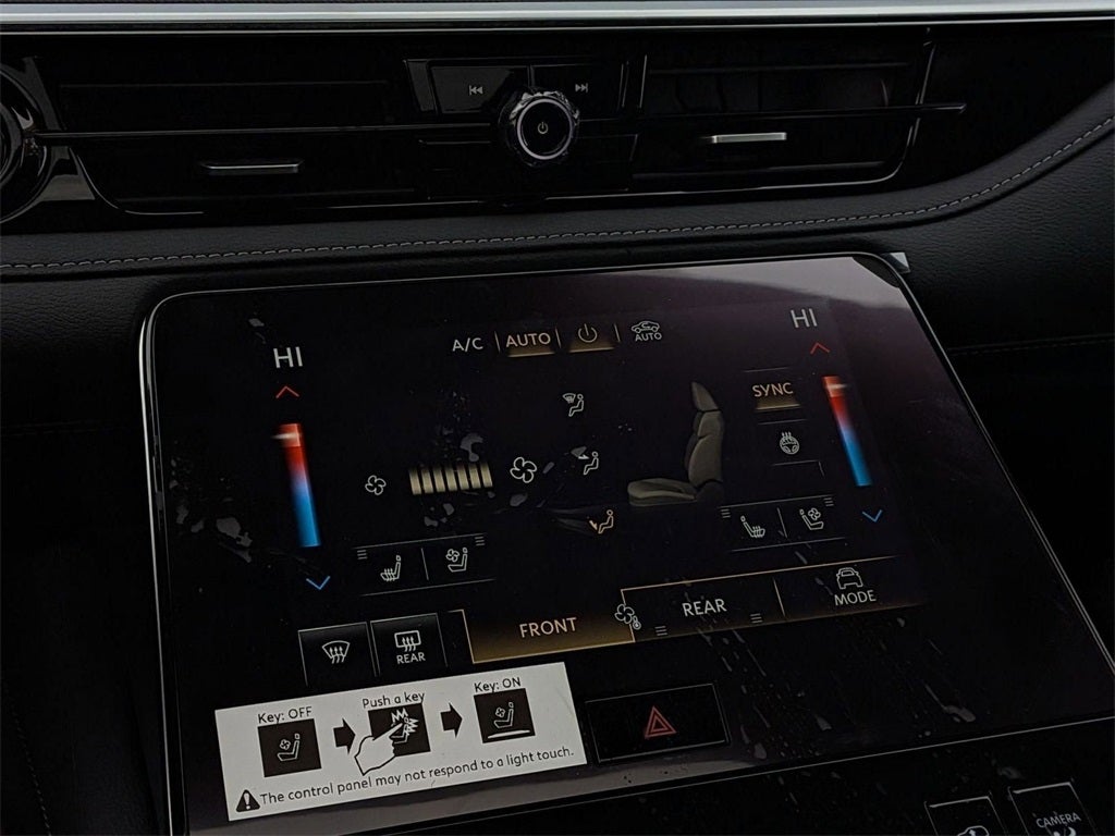 2026 INFINITI QX80 LUXE