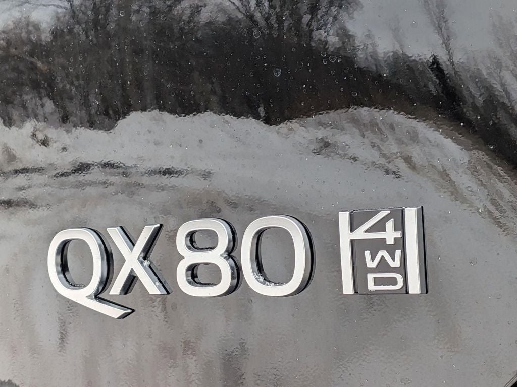 2026 INFINITI QX80 LUXE