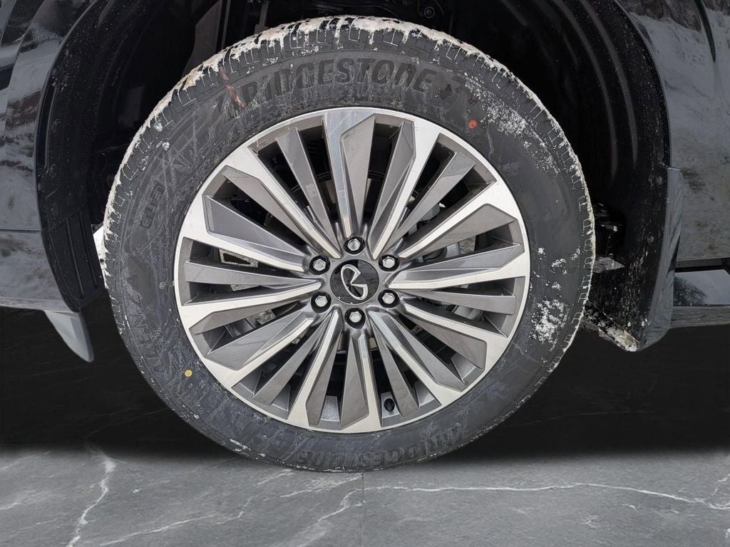 2026 INFINITI QX80 LUXE