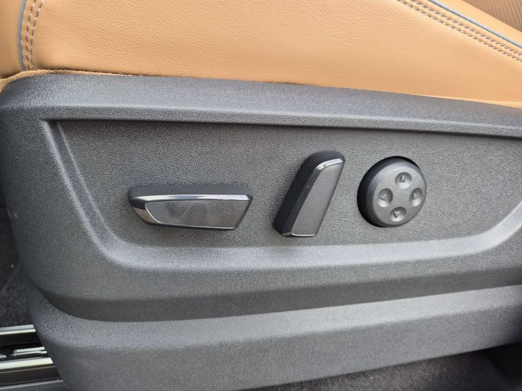 2027 INFINITI QX80 LUXE