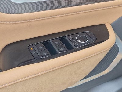 2027 INFINITI QX80 LUXE