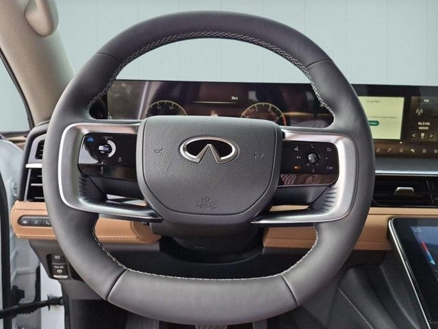 2027 INFINITI QX80 LUXE