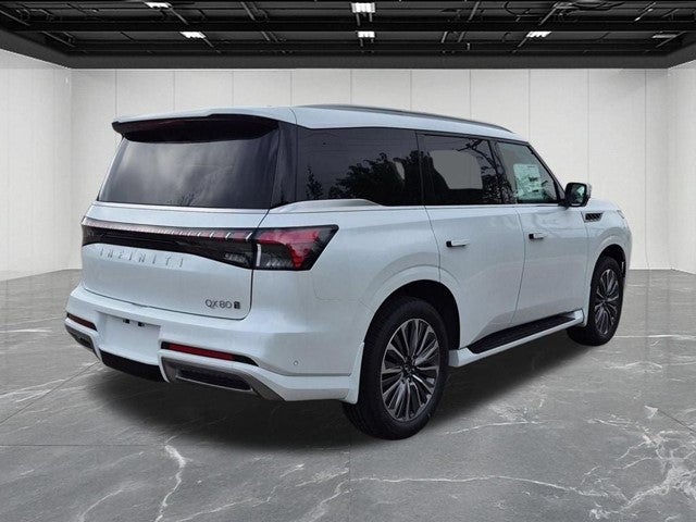 2027 INFINITI QX80 LUXE