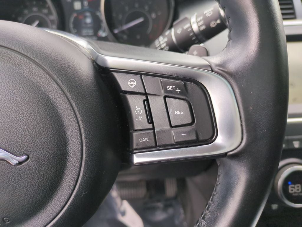 2019 Jaguar E-PACE SE