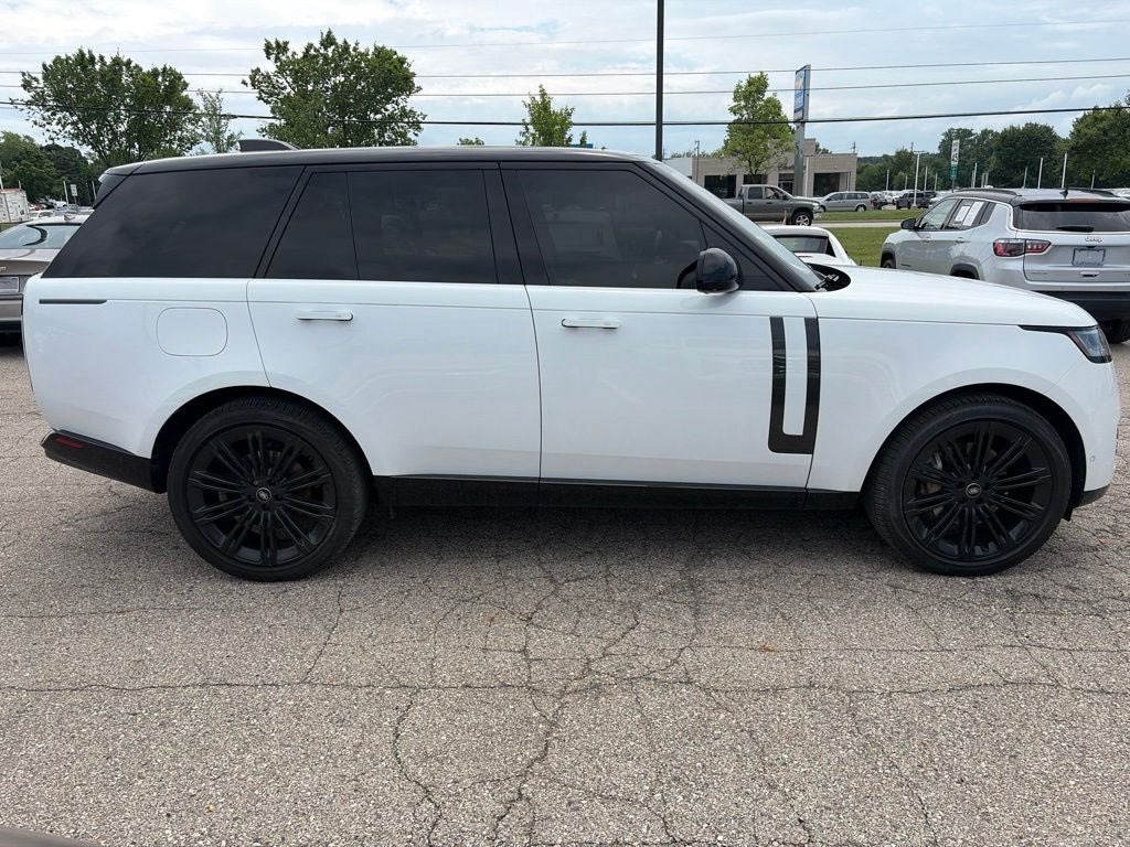 2022 Land Rover Range Rover SE