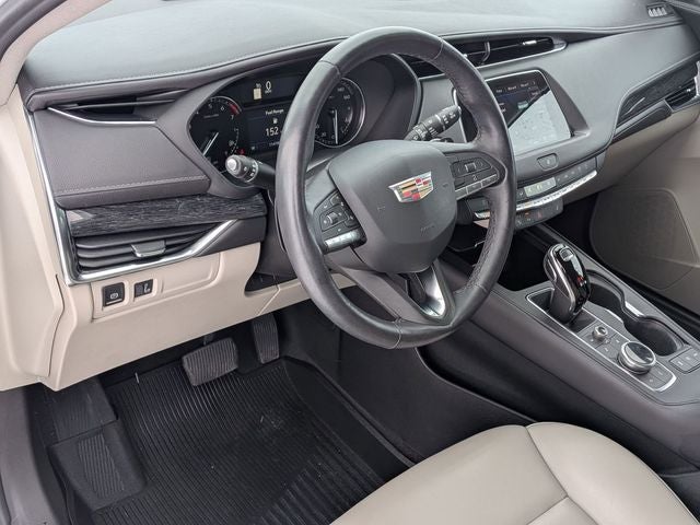 2022 Cadillac XT4 AWD Premium Luxury