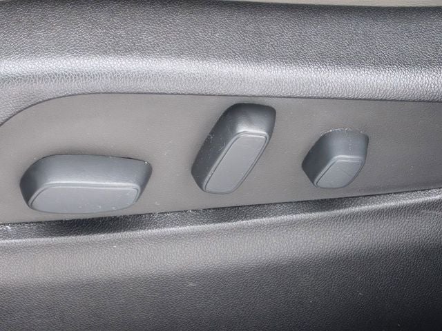 2022 Cadillac XT4 AWD Premium Luxury