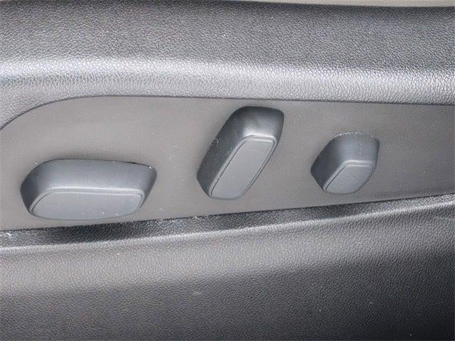 2022 Cadillac XT4 AWD Premium Luxury