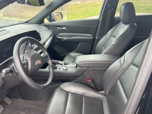 2025 Cadillac XT4 FWD Premium Luxury