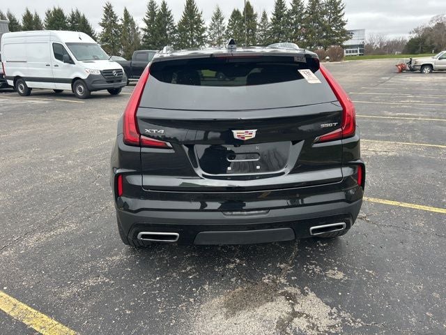 2025 Cadillac XT4 FWD Premium Luxury