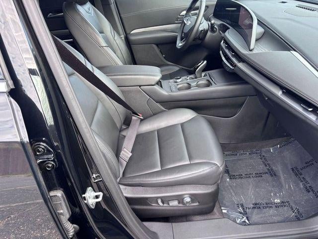 2025 Cadillac XT4 FWD Premium Luxury