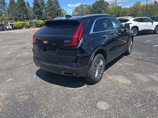 2025 Cadillac XT4 AWD Premium Luxury