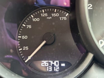 2024 Porsche Macan Base