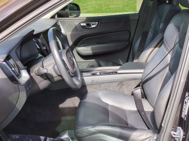 2018 Volvo XC60 T6 Momentum